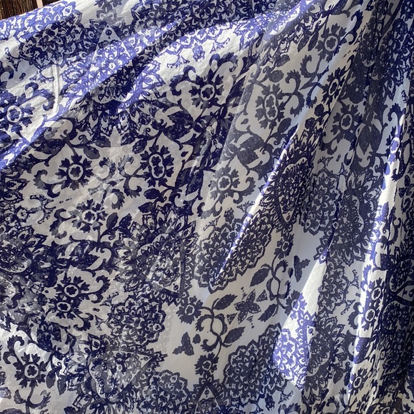 Guess crochet lace back handkerchief hem dress - Picture 10 of 15